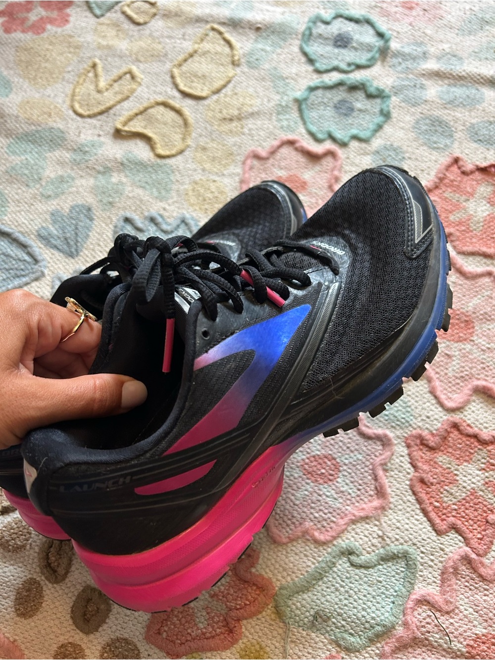 Brooks Women’s Black & Pink Running Shoes size 8